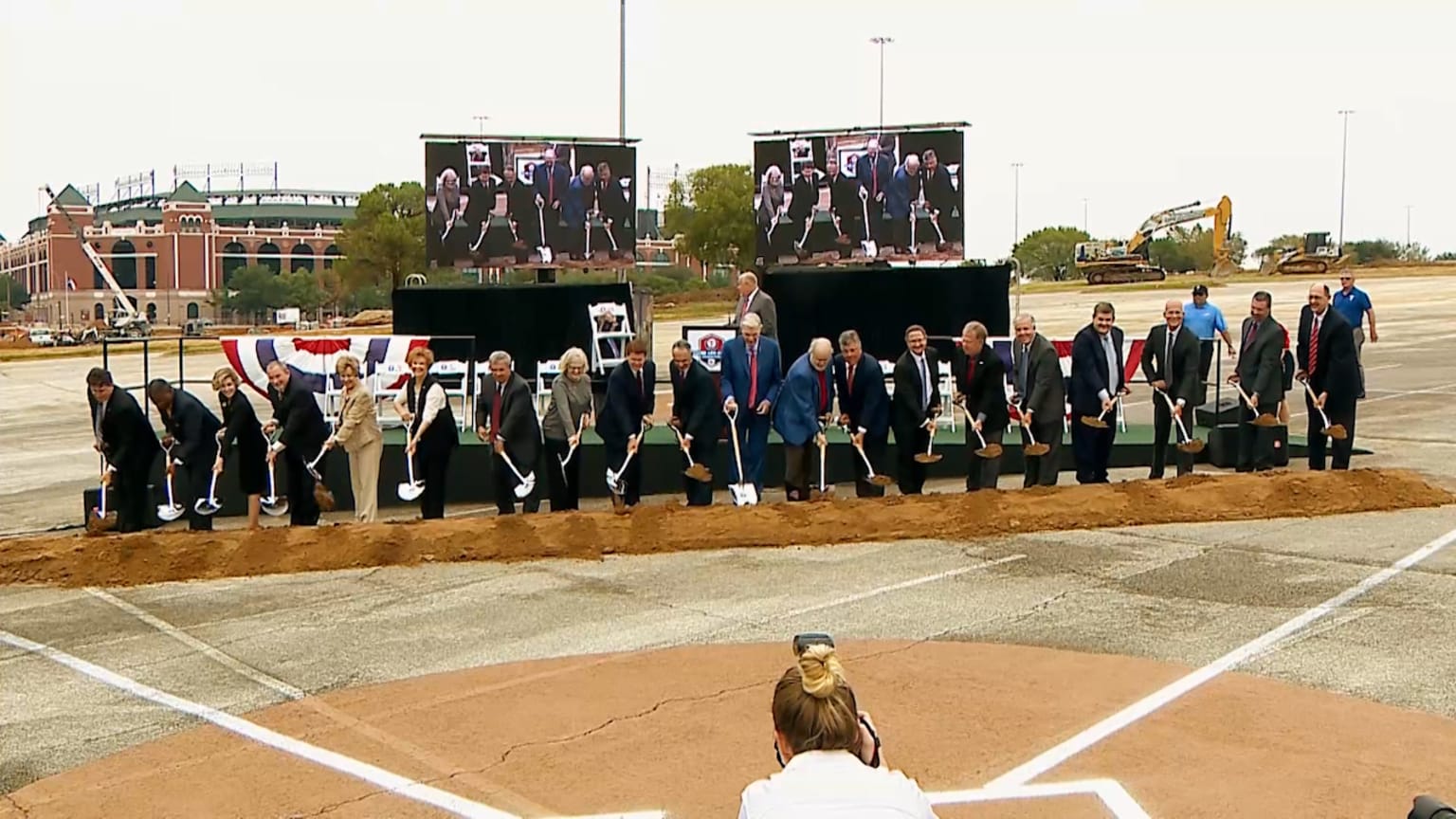 See 24 months of construction in 49 seconds | 10/08/2019 | Texas Rangers