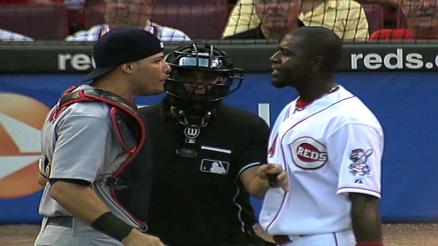 Benches Clear In Cincinnati 08 10 2010 Mlb Com