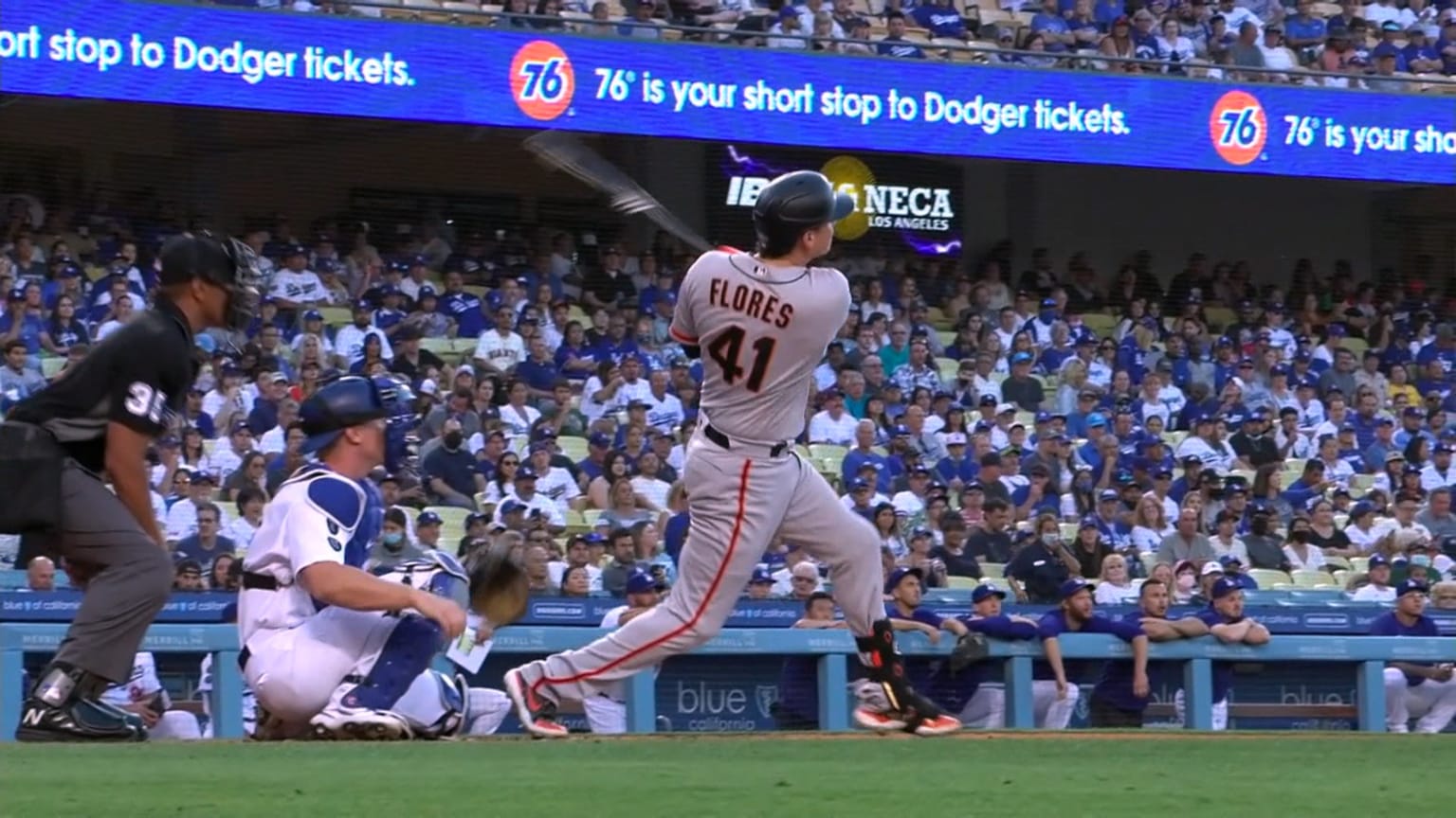 Wilmer Flores' solo home run | 07/19/2021 | Los Angeles Dodgers