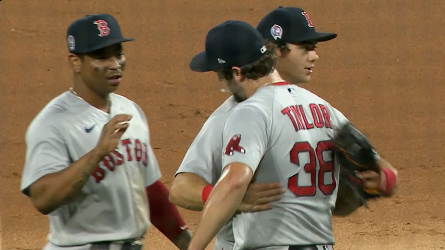Josh Taylor earns his first MLB save, seals 9-8 win | 09/11/2021