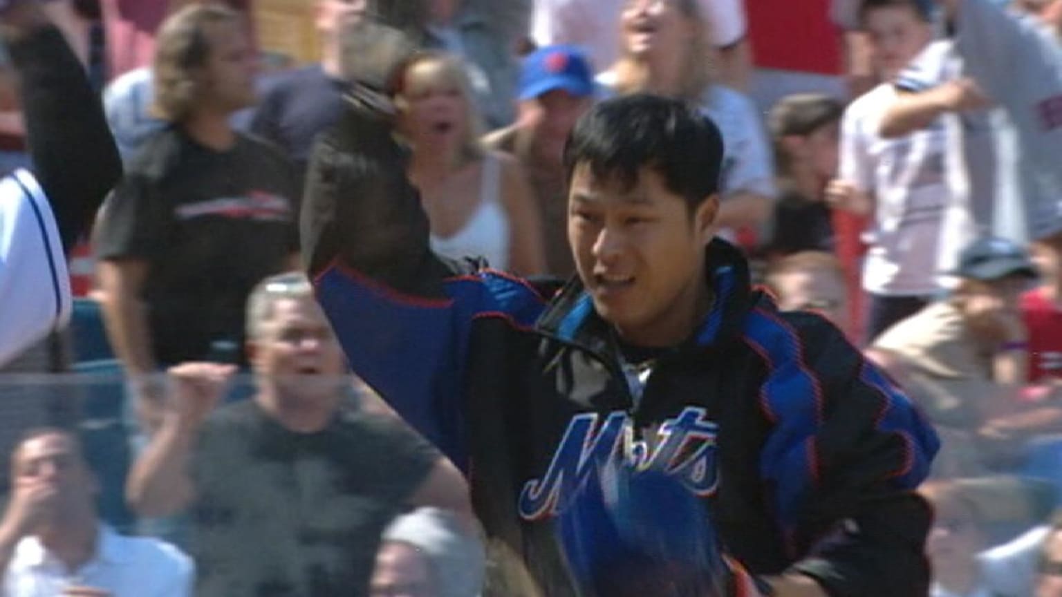 NYY@NYM: Koo doubles, scores from second on bunt | 05/21/2005 | MLB.com