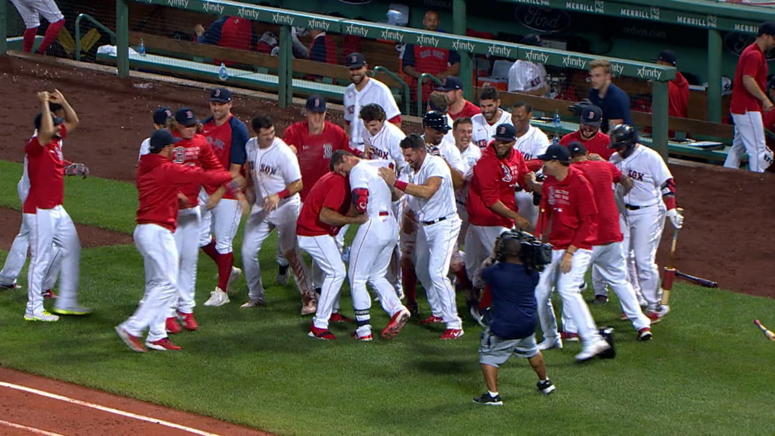 Red Sox capitalize on four wild pitches to win in 10 07/22/2021