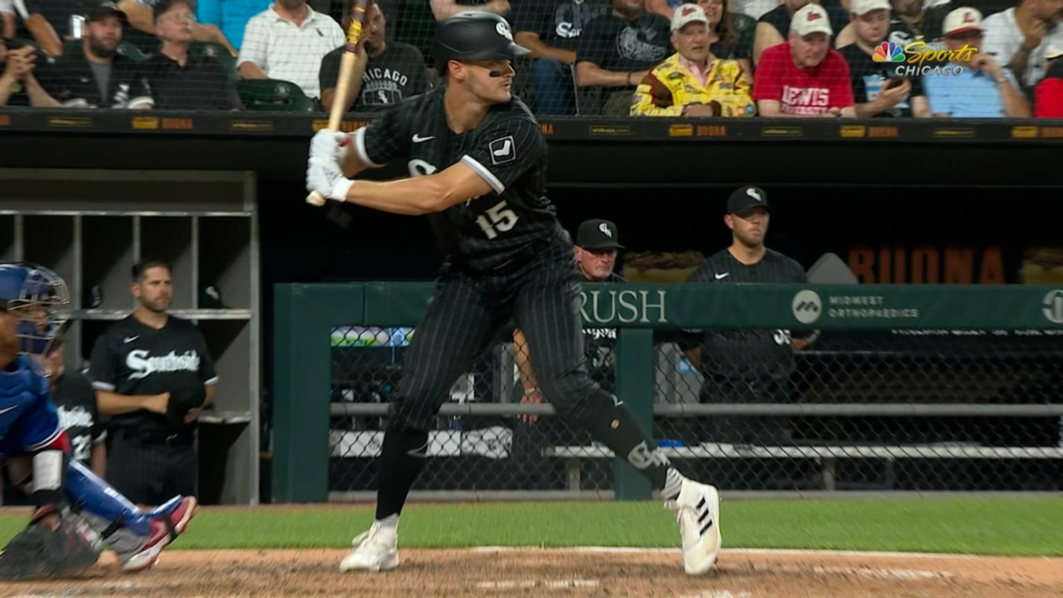 Adam Engel drops in a single, bringing home a run | 06/20/2022 ...