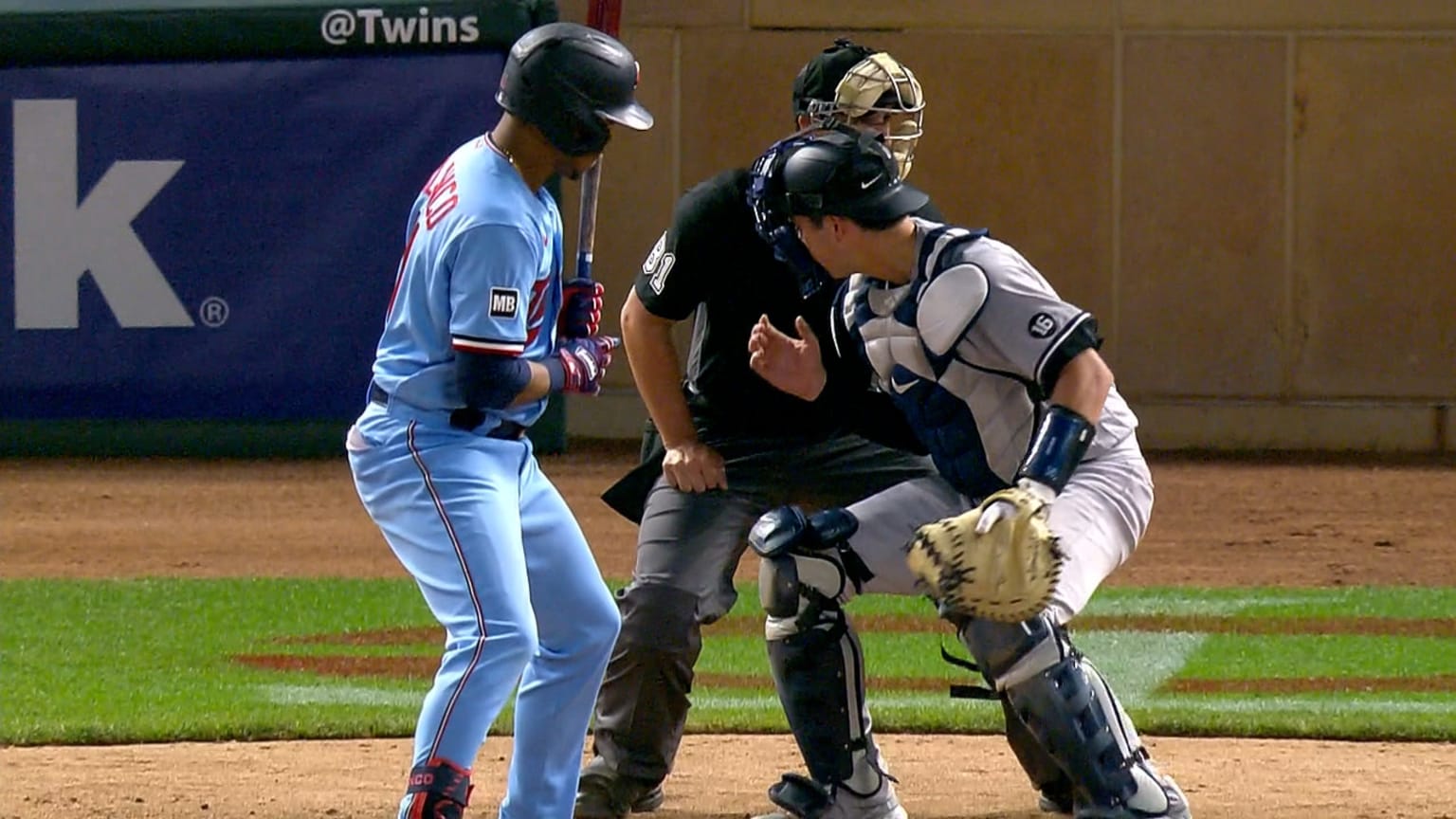 Twins Score On Wild Pitch 06 09 21 Minnesota Twins