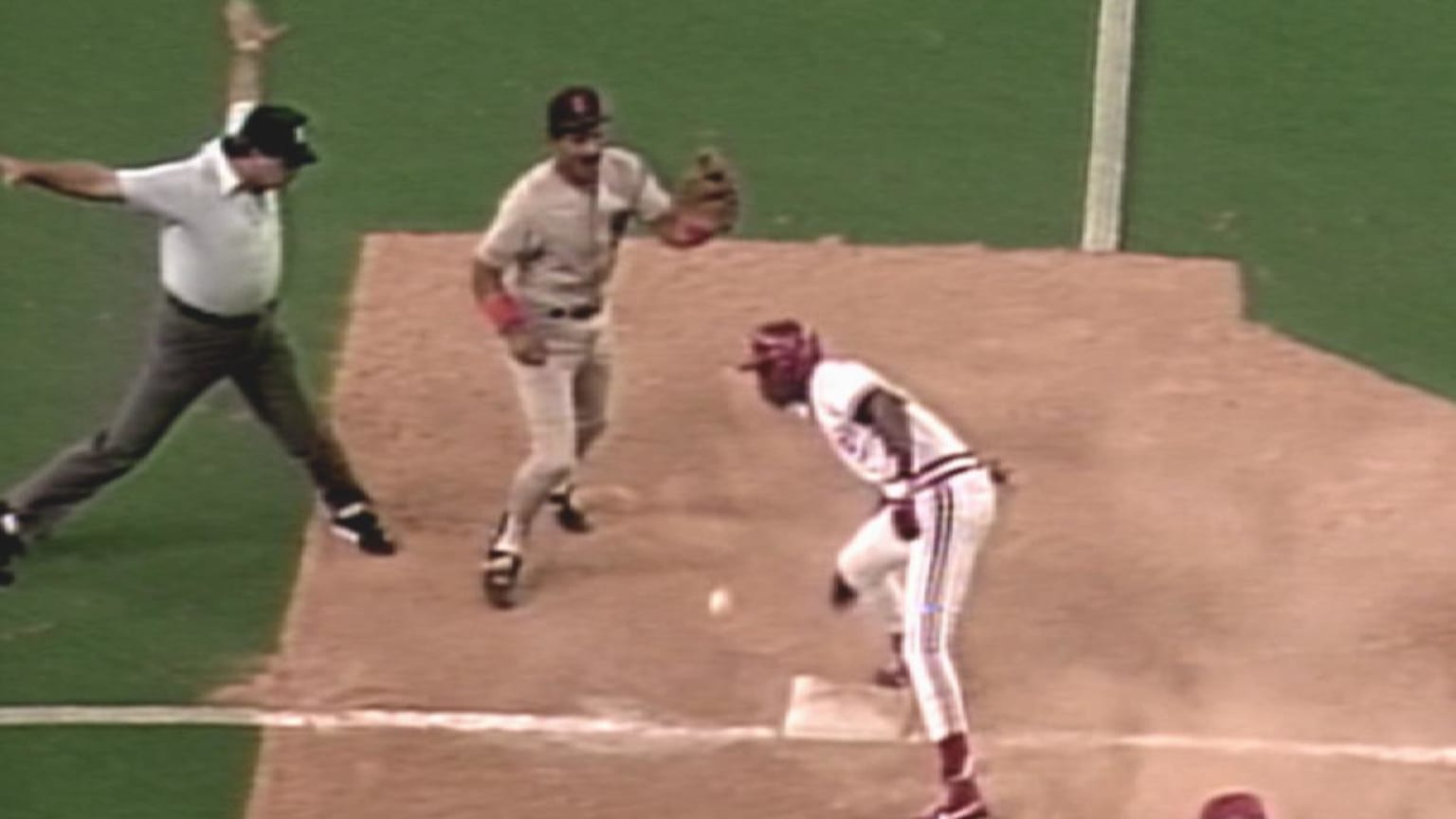 Cincinnati Reds - Eric Davis Hits for the Cycle 