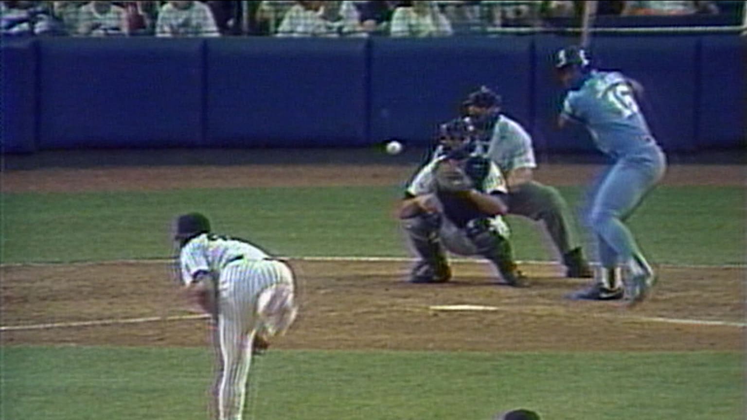 At the MLB Draft, Bo Jackson joked about throwing out Harold Reynolds at  the plate in 1989