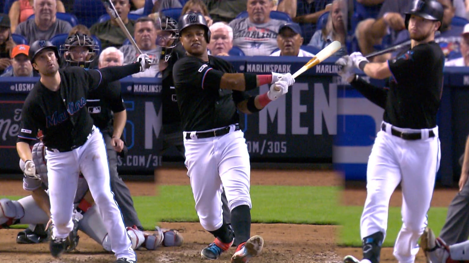 Marlins score 6 in the 7th 06/29/2019 Philadelphia Phillies