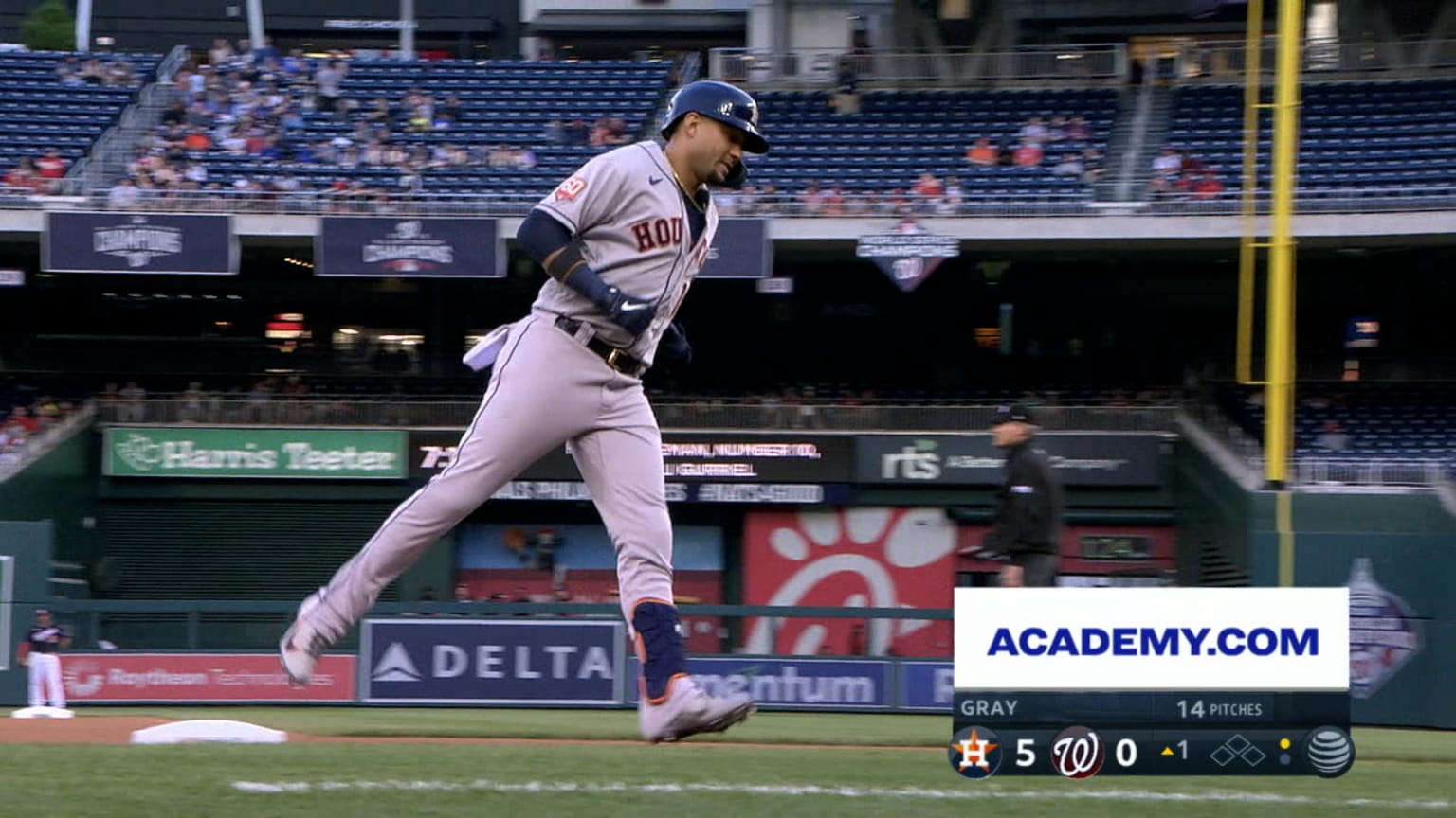 Yuli Gurriel's two-run homer, 05/13/2022