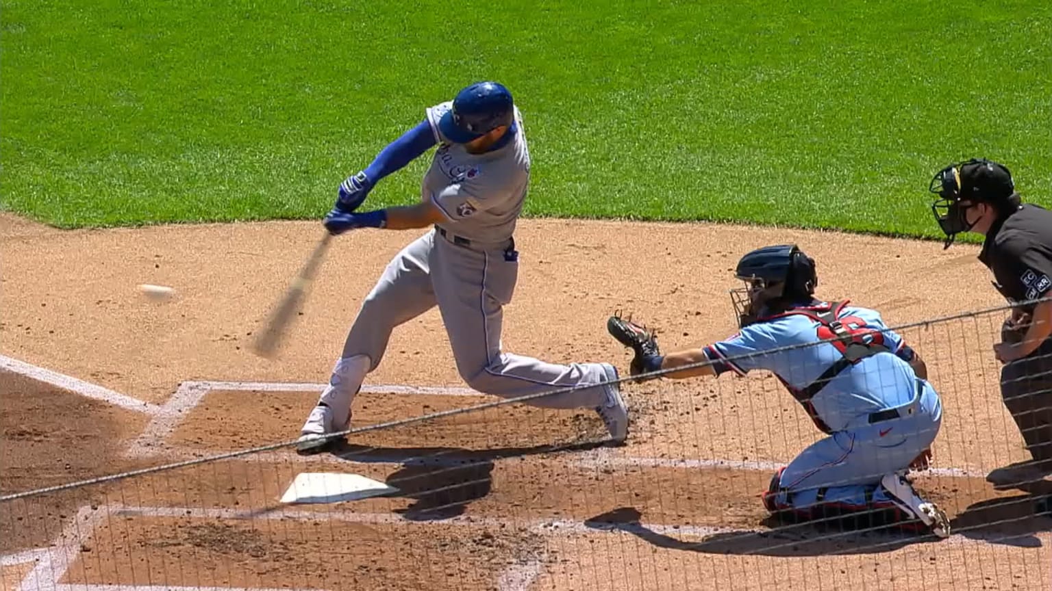 Alex Gordon belts a solo home run to right in the 2nd | 08/16/2020 ...