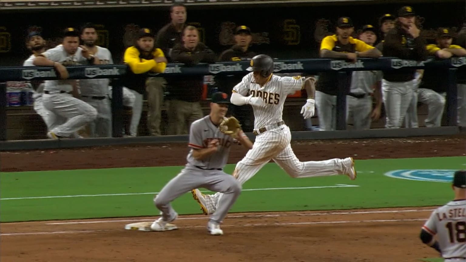 Giants turn two after challenge | 09/21/2021 | Los Angeles Dodgers
