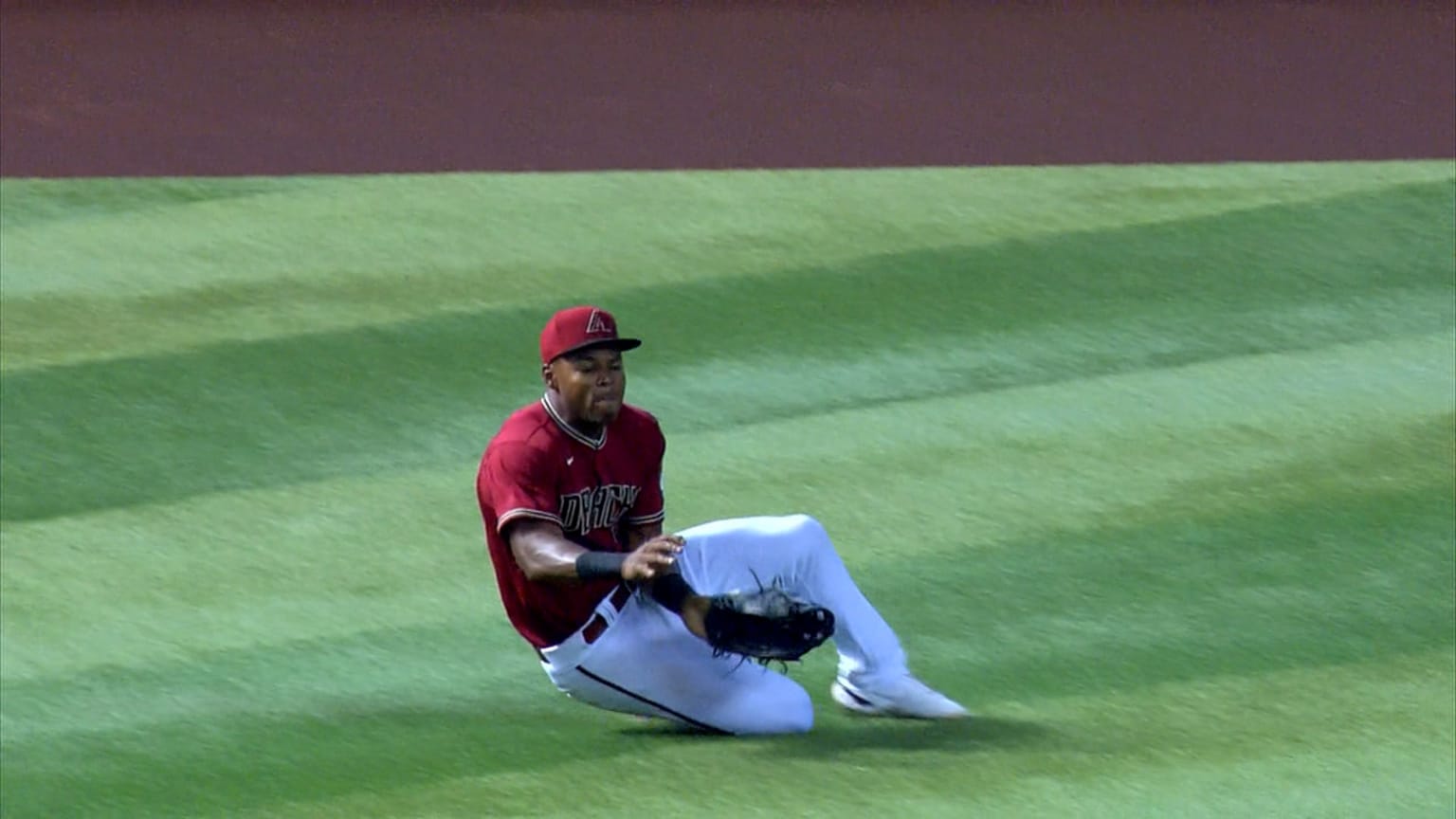 Stone Garrett's sliding catch 08/21/2022 Arizona Diamondbacks