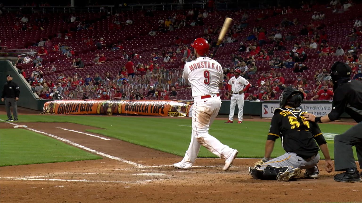Mike Moustakas� solo home run 04/05/2021 Cincinnati Reds
