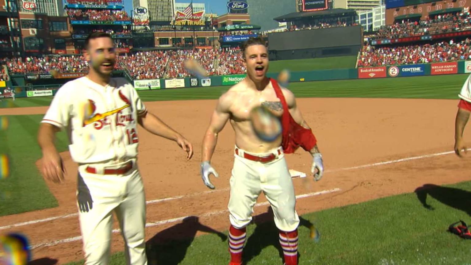 Cardinals celebrate O'Neill's walk-off HR by ripping shirt off his back