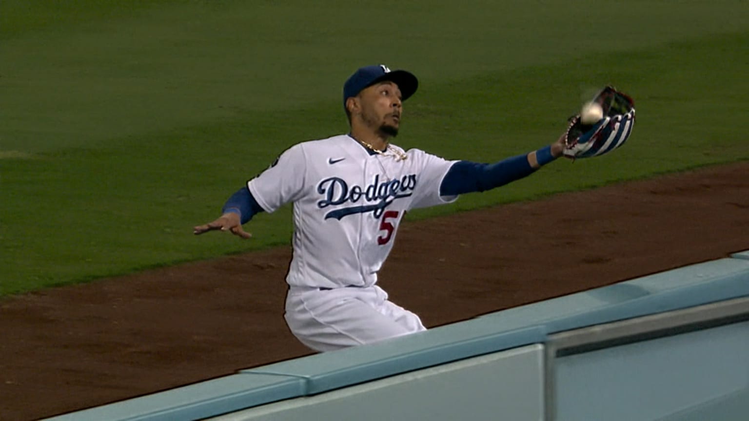 Mookie Betts secures the catch over the railing | 05/17/2021 | MLB.com