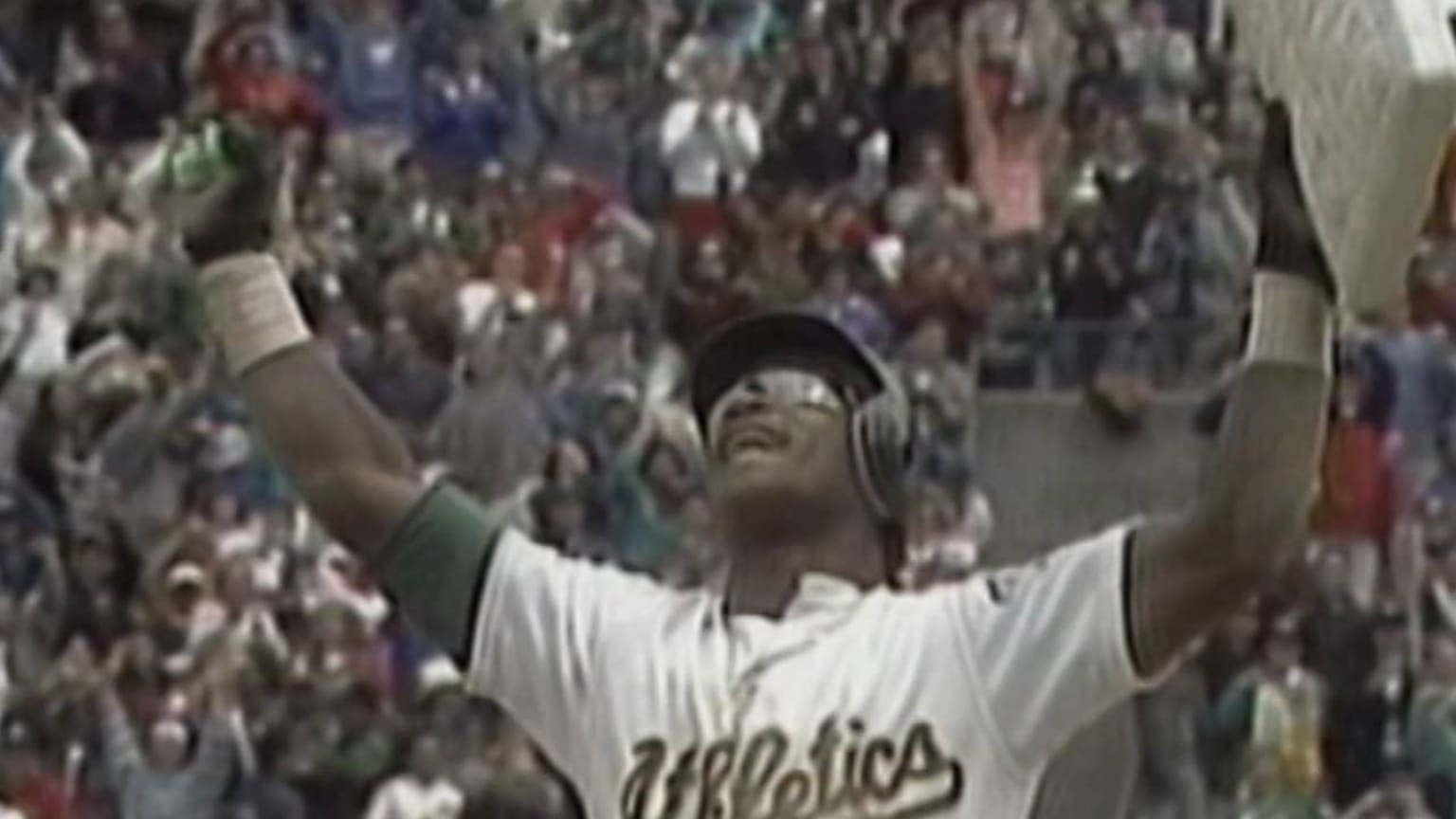 May 1, 1991: Rickey Henderson becomes baseball's new stolen base king –  Society for American Baseball Research