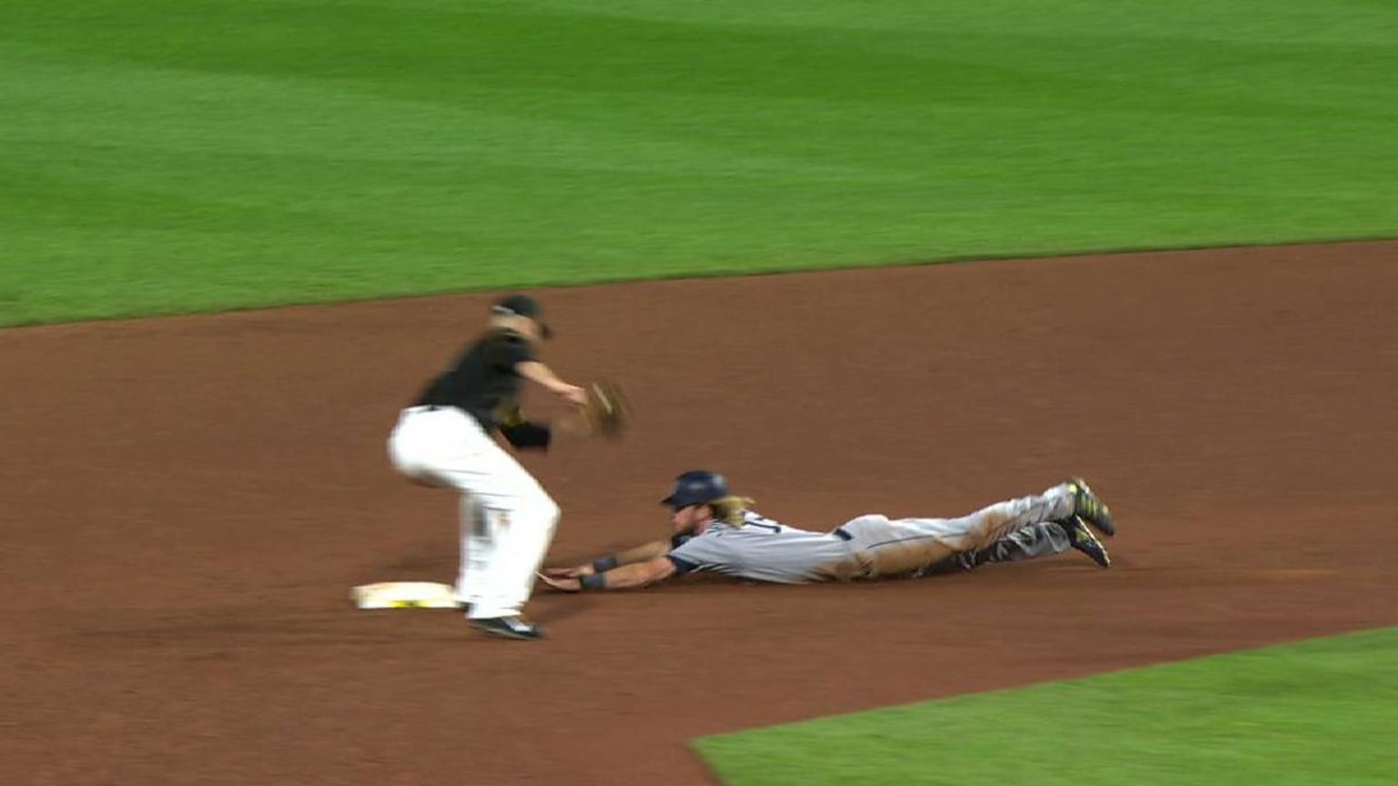 Jankowski reaches second 05/19/2018 San Diego Padres