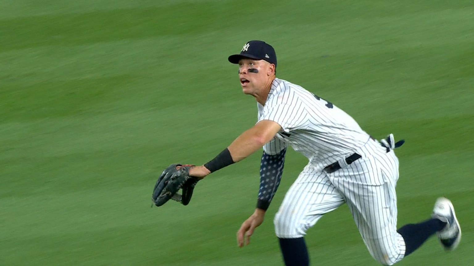Aaron Judge's impressive catch 07/14/2022
