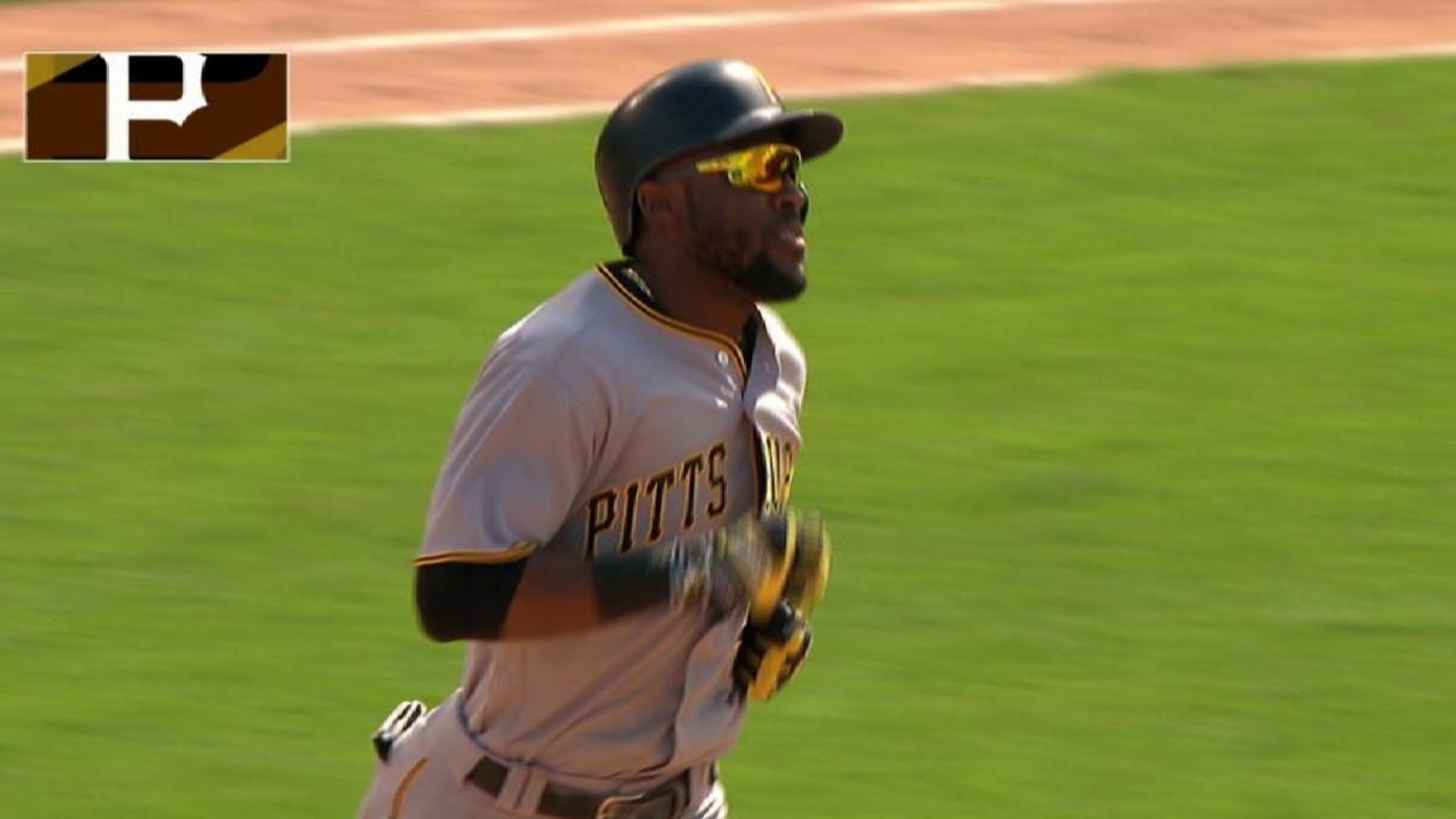 Cards get drop on Pirates: Starling Marte's excruciating error a