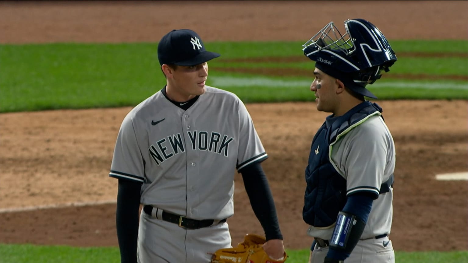 Yankees place Ron Marinaccio on injured list
