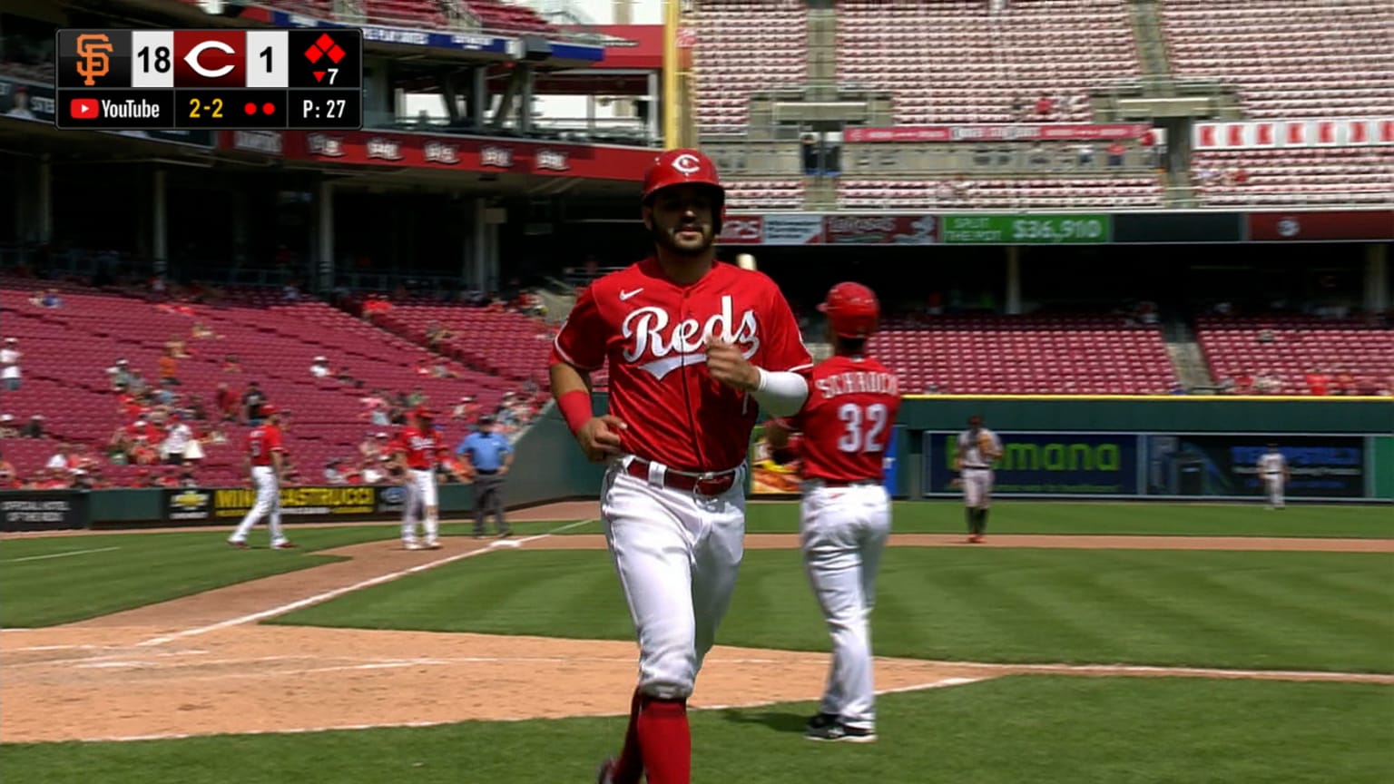 Suarez Scores On Wild Pitch 05 21 Mlb Com