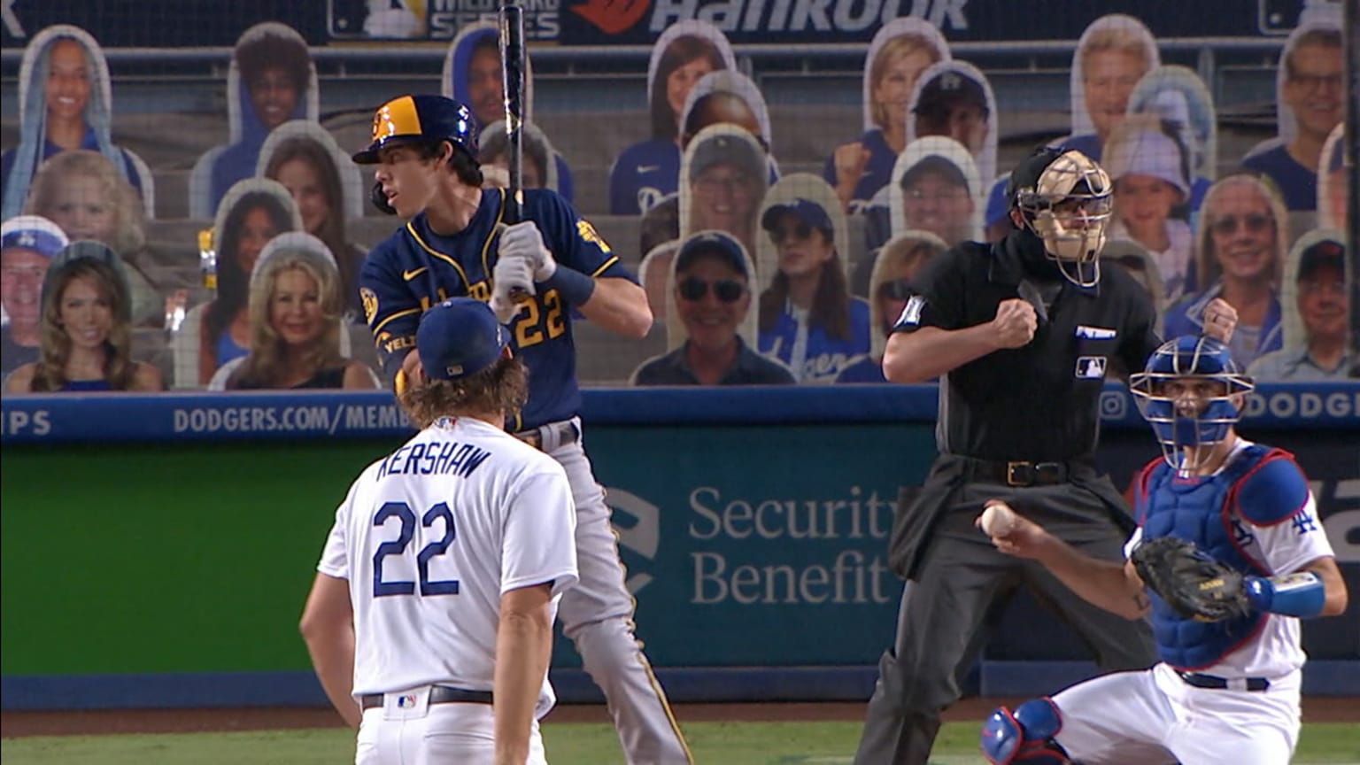 Clayton Kershaw fans Christian Yelich on a curveball | 10/02/2020 ...