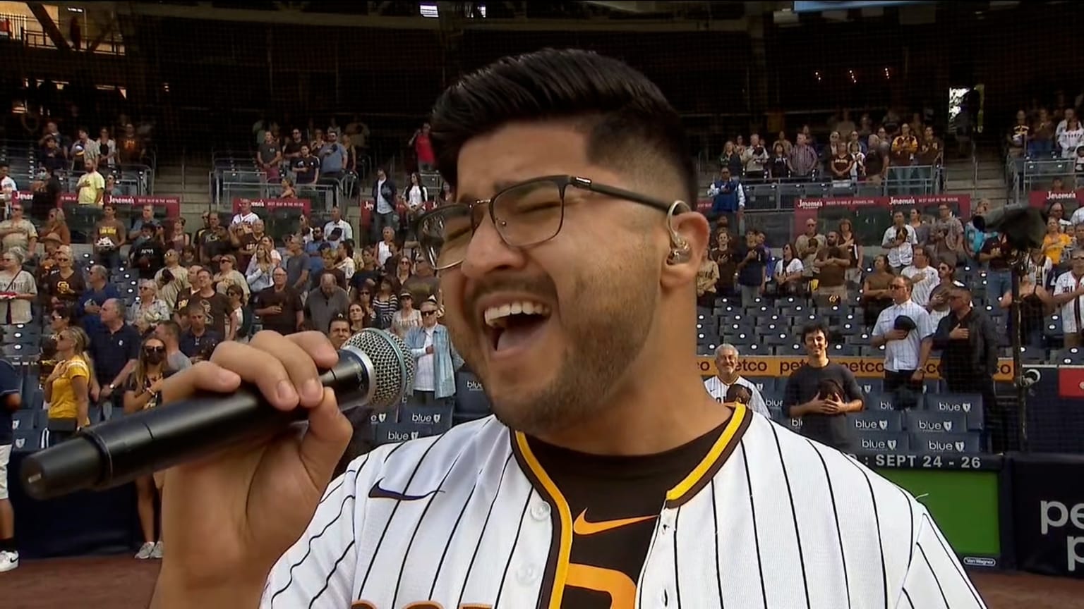 9/25/21: Jaquez sings national anthem | 09/26/2021 | Cleveland Guardians