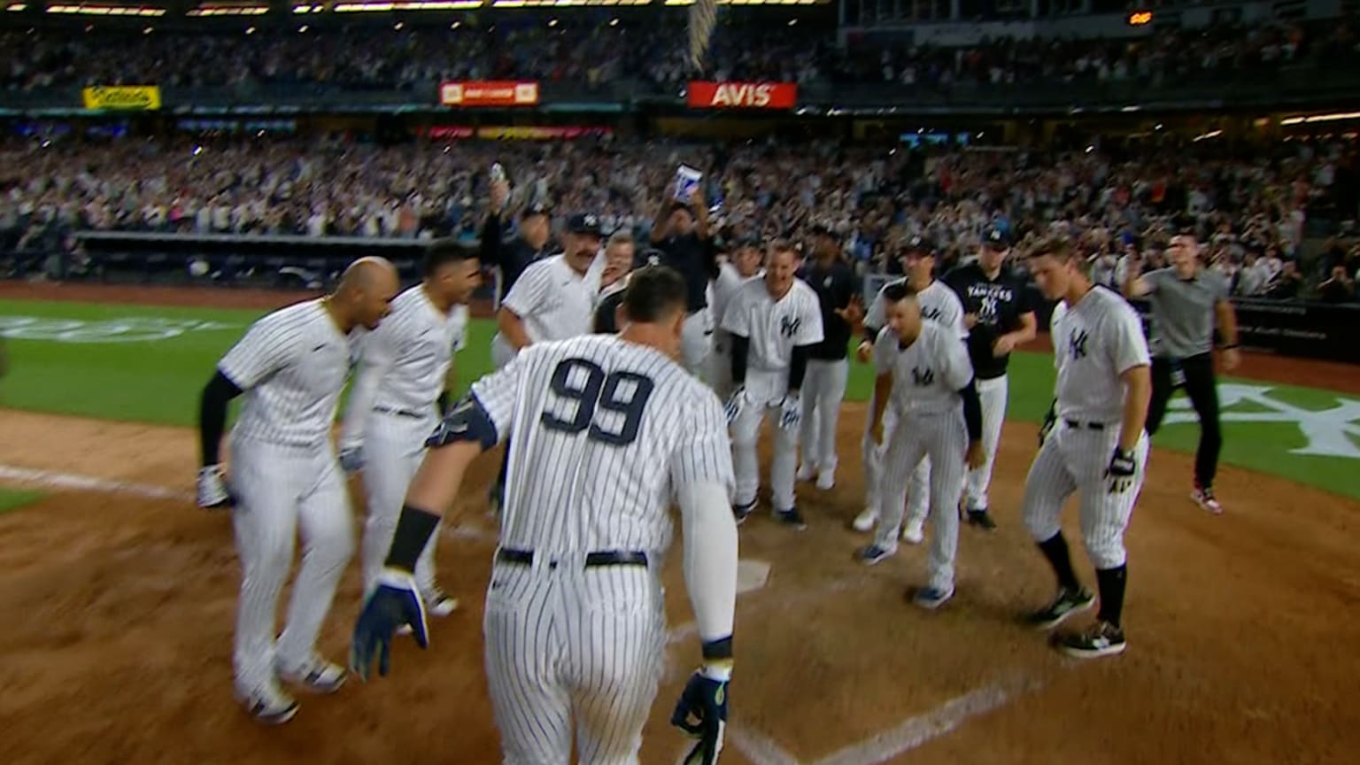 Watch: Yankees' Aaron Judge walks-off Astros with 28th homer of season