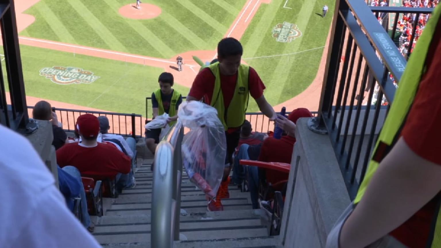 Photos: Scenes from the last regular-season game at Busch Stadium