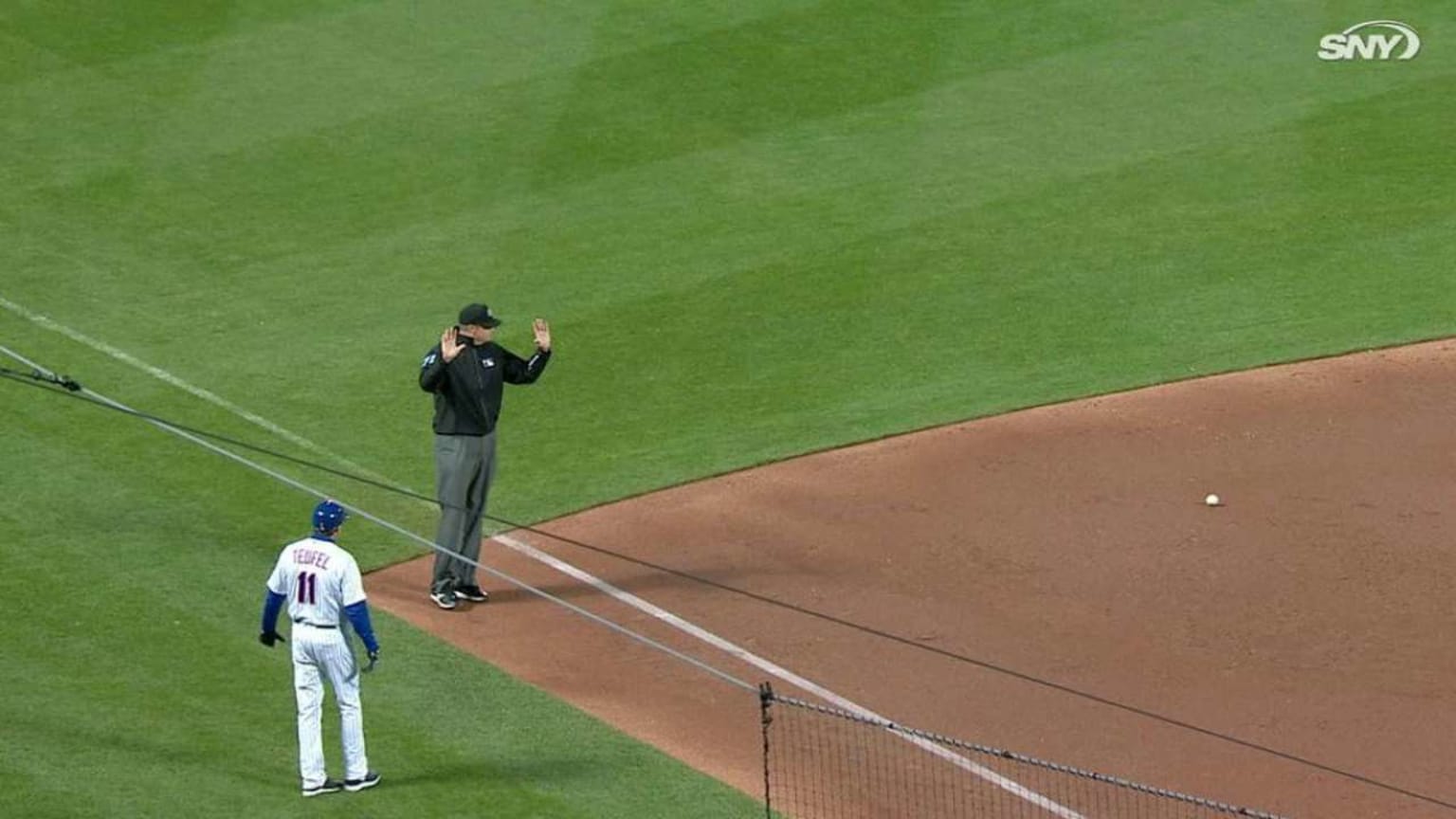 Umpire gets hit with foul ball 04/12/2016 Cleveland Guardians