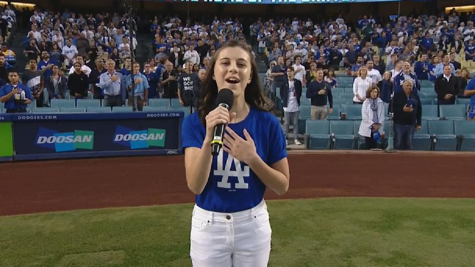 Sinclair Jenness sings anthem | 10/05/2018 | Los Angeles Dodgers