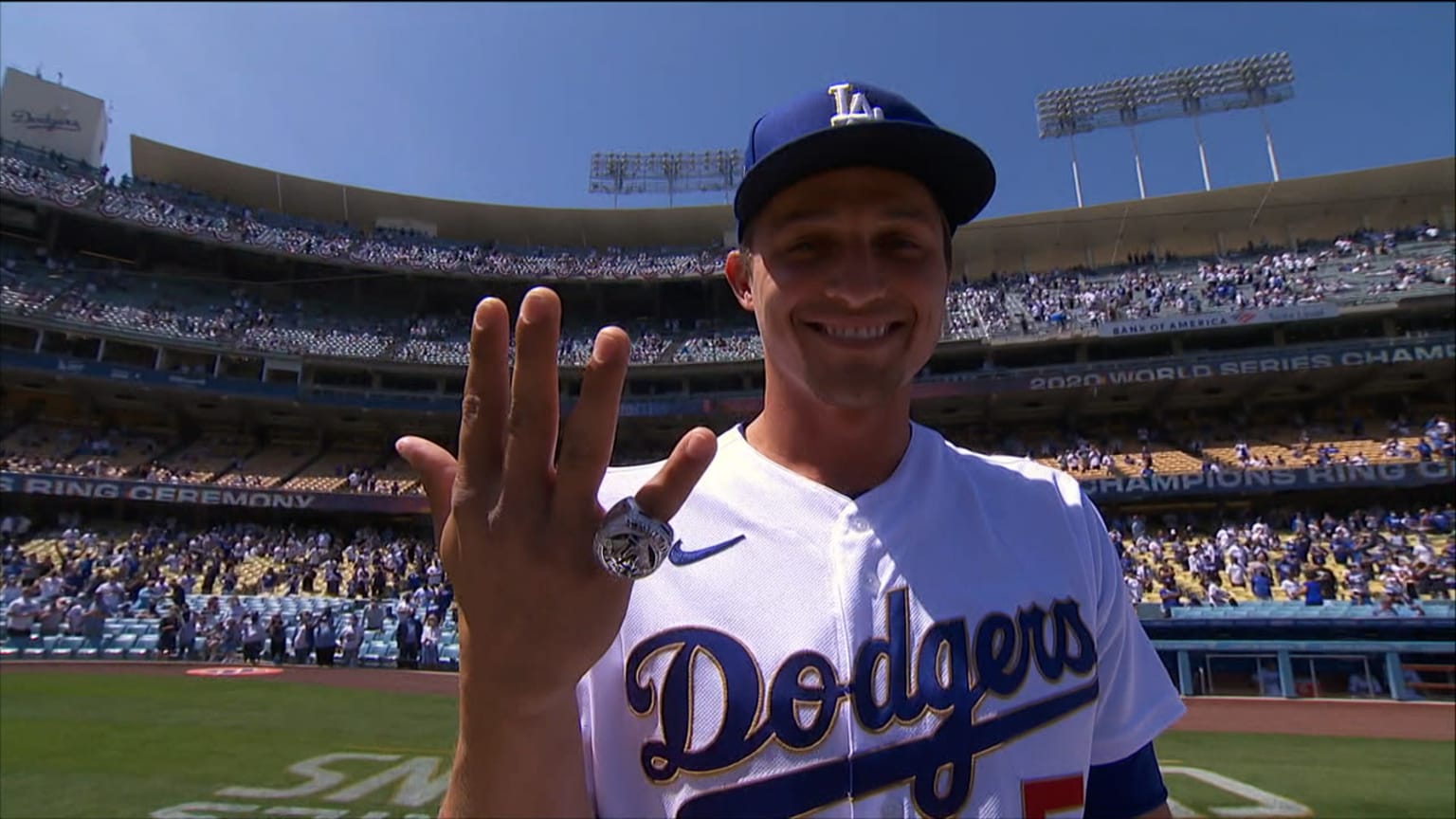 Corey Seager receives WS ring, 04/09/2021