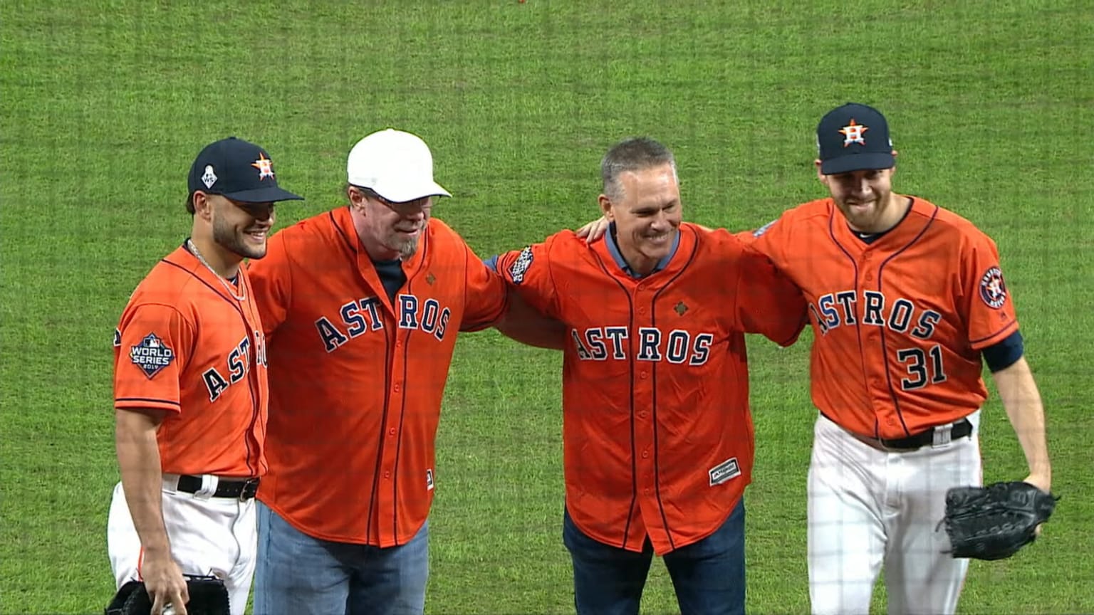 Craig Biggio and Jeff Bagwell through out first pitch of Game 7