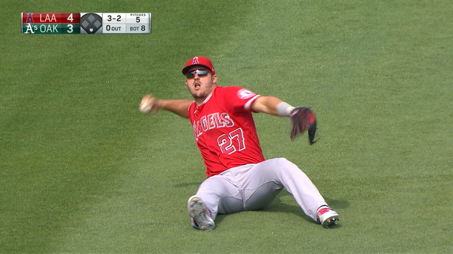 Mike Trout's diving catch 08/22/2020