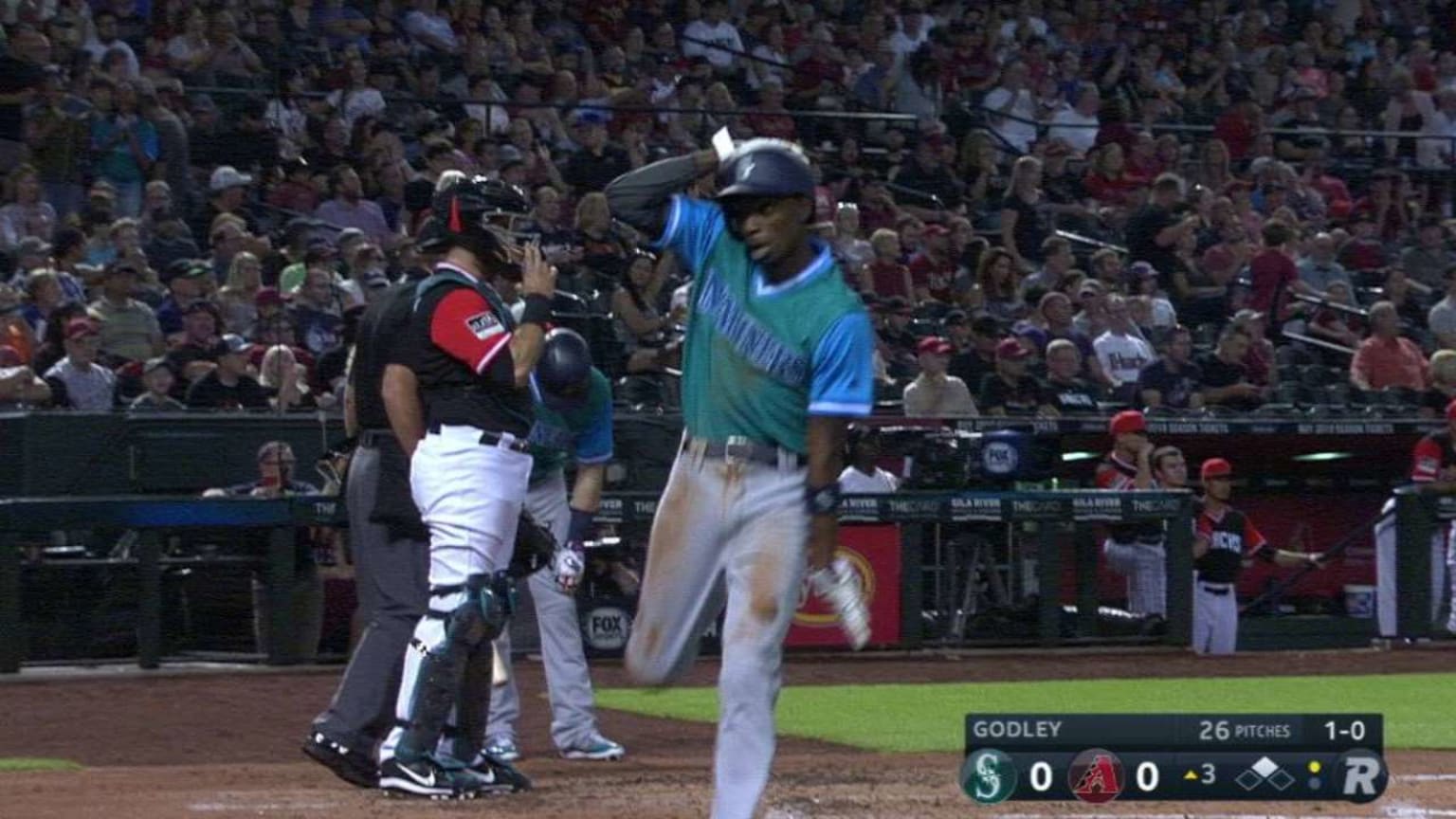 SEA@ARI: Gordon scores on crafty delayed steal, error | 08/24/2018 ...
