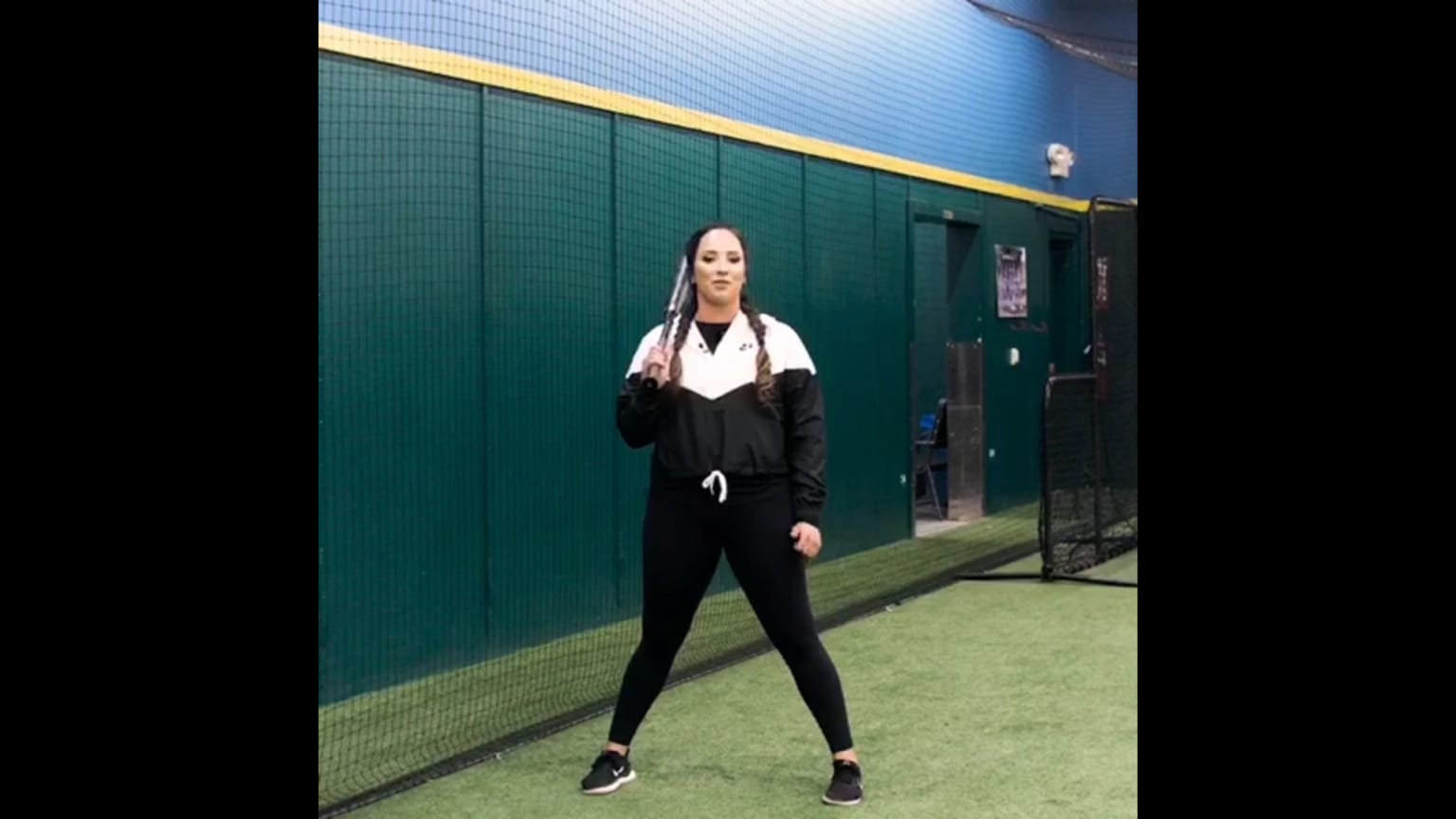 USA Softball batting stance 04/09/2020