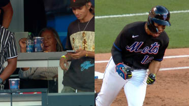 Lindor homers with mom in stands
