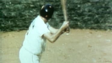 Brooks Robinson homers in 6th