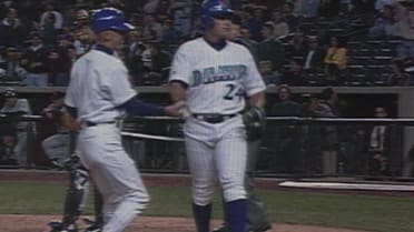 Garcia homers in D-backs opener