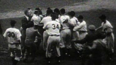 Yankees win 1947 World Series