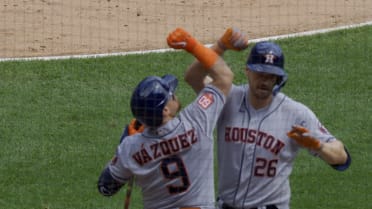 Trey Mancini - Home Jersey: Game-Used (Solo HR)