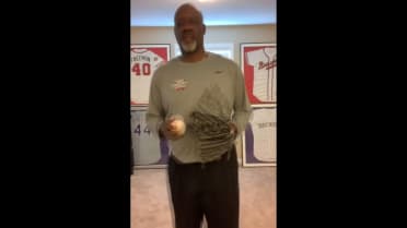 Freeman shares pitching drills