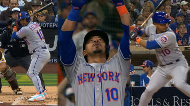Eduardo Escobar hits for cycle