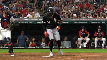 The Chicago White Sox paid tribute to an injured Eloy Jimenez in a very  eerie way - Article - Bardown