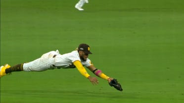 Fernando Tatis Jr.'s jumping catch, 08/23/2020