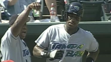 McGriff's 30th homer of 1999