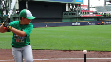 Brewers host Pitch, Hit and Run