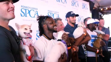 Phillies host Puppapalooza