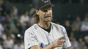 Big Unit completes shutout