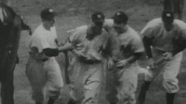 Henrich hits walk-off home run