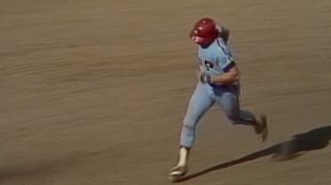 Schmidt's dinger makes it 23-22